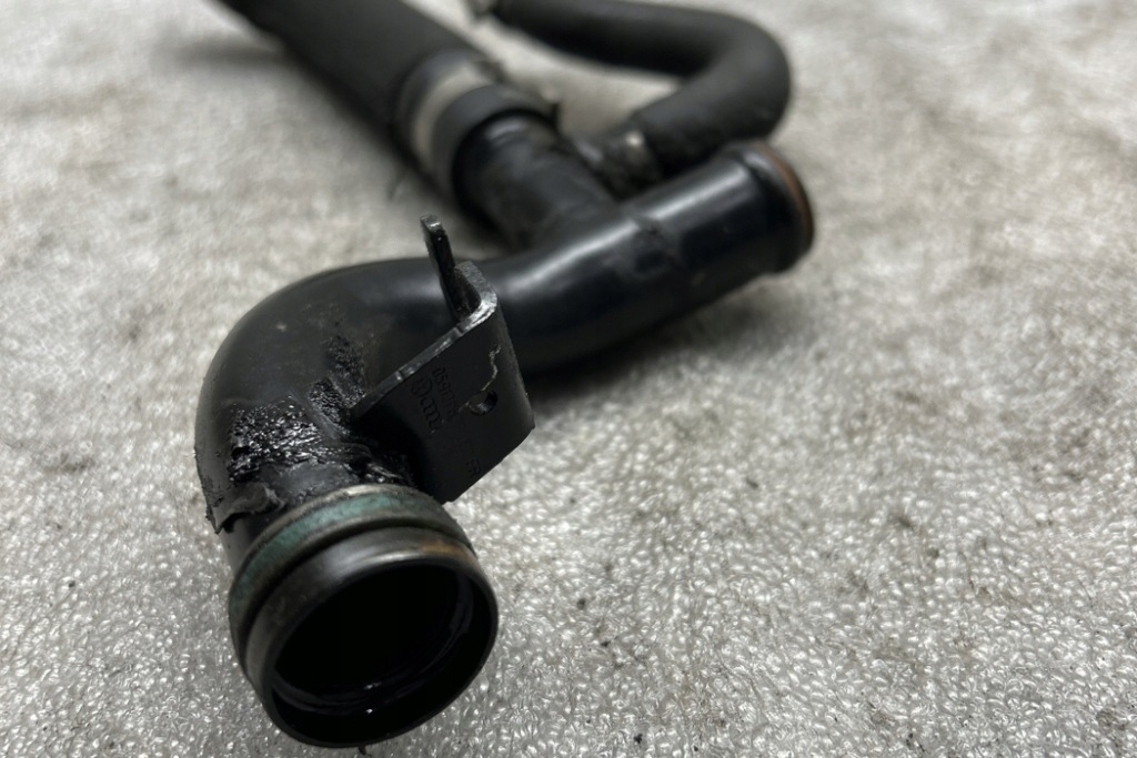 фото №2, Шланг радіатора audi a4 2,5 tdi 98-08 vag 059121073