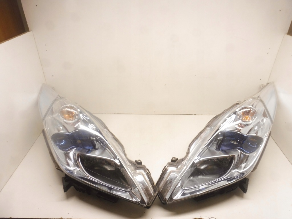 фото №1, Nissan leaf 2010- комплект лампа перед full led