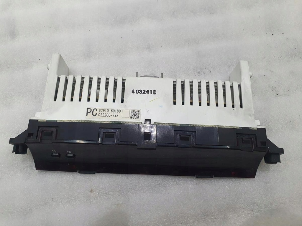 Дисплей часы радио land cruiser 120 Доставка