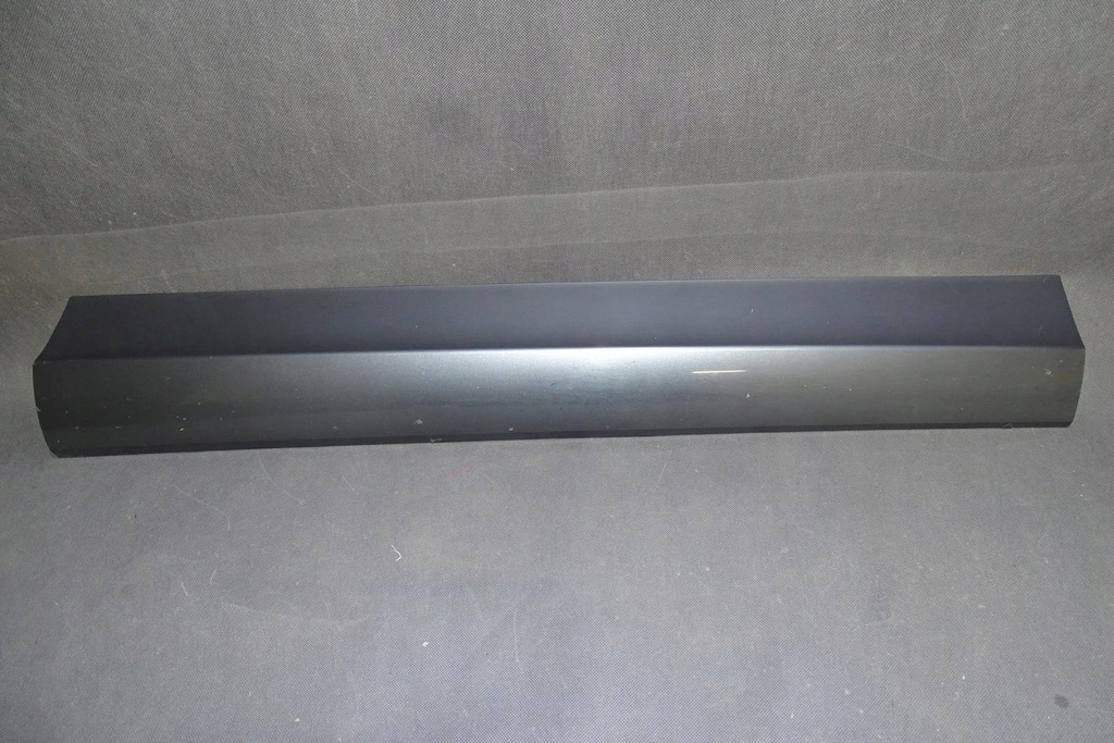 фото №1, Audi q3 8u0 молдинг дверь нижняя правая передняя oryg