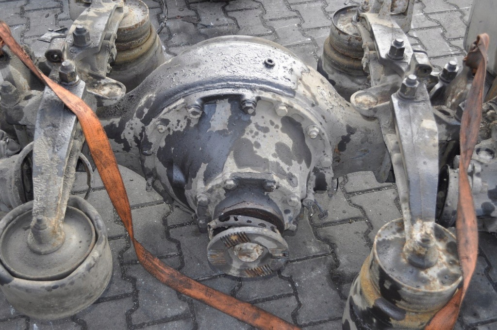 фото №12, Iveco stralis 420 euro4 подвеска мост суппорт подушка