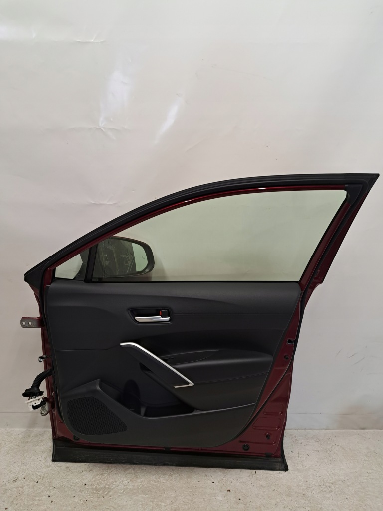 фото №4, Toyota corolla cross двері праве передні правий перед