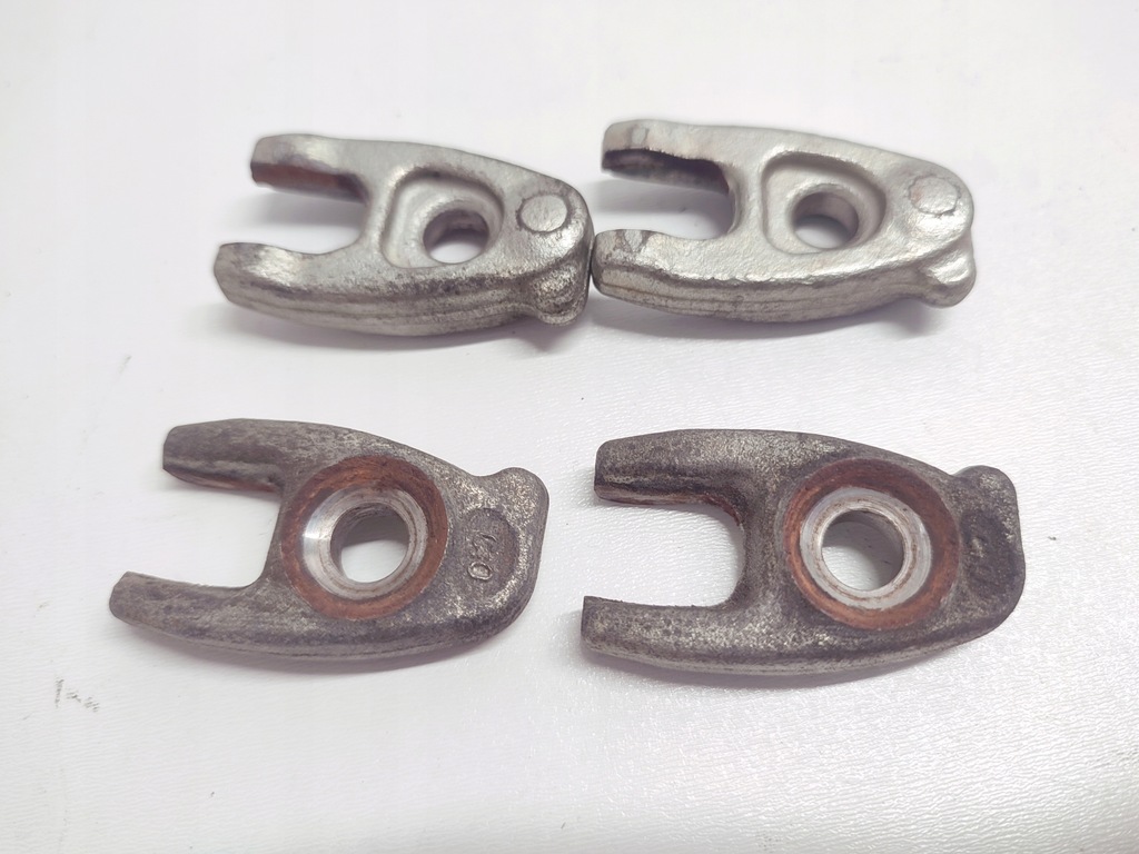 фото №1, Подножка впрыска renault clio iv 1.5 dci кронштейн форсунок комплект 2012-