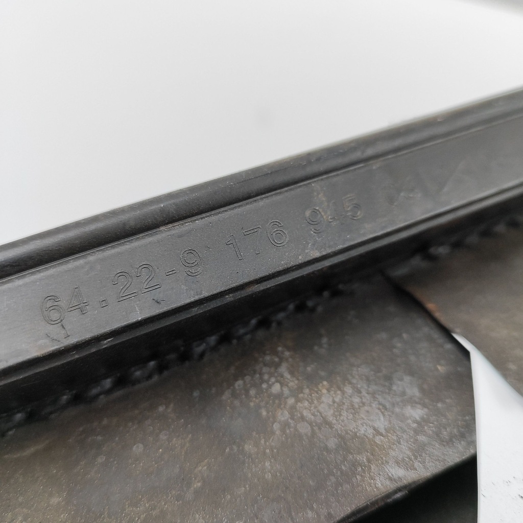 фото №8, Bmw i4 2022 решётка вентиляционная pod бампером задним