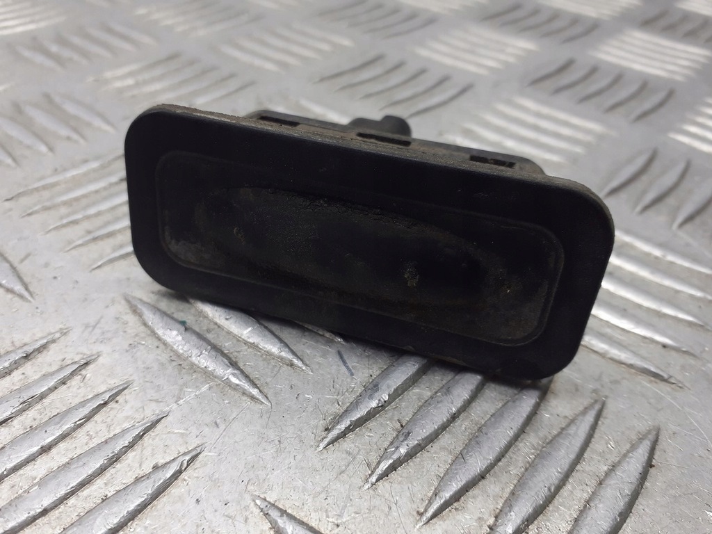 фото №1, Микровыключатель замка крышки renault scenic ii 1.9 dci 8200076258