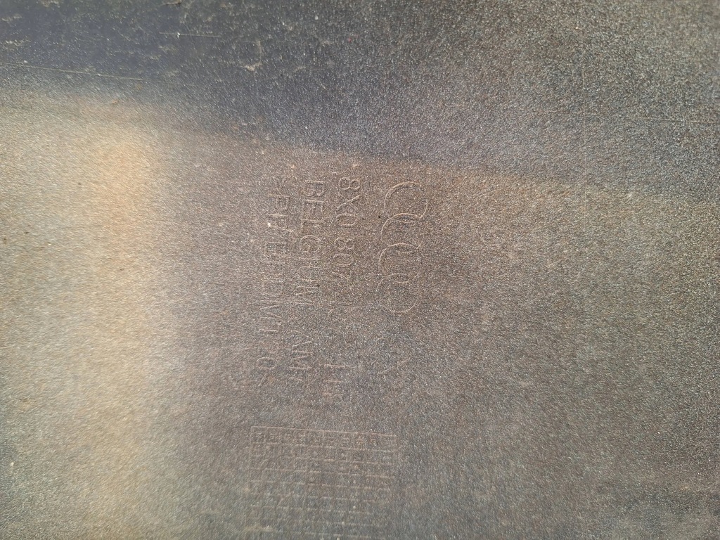 фото №8, Audi a1 8x бампер перед уголок решётка радиатора решётка радиатора 8x0807437 оригинал