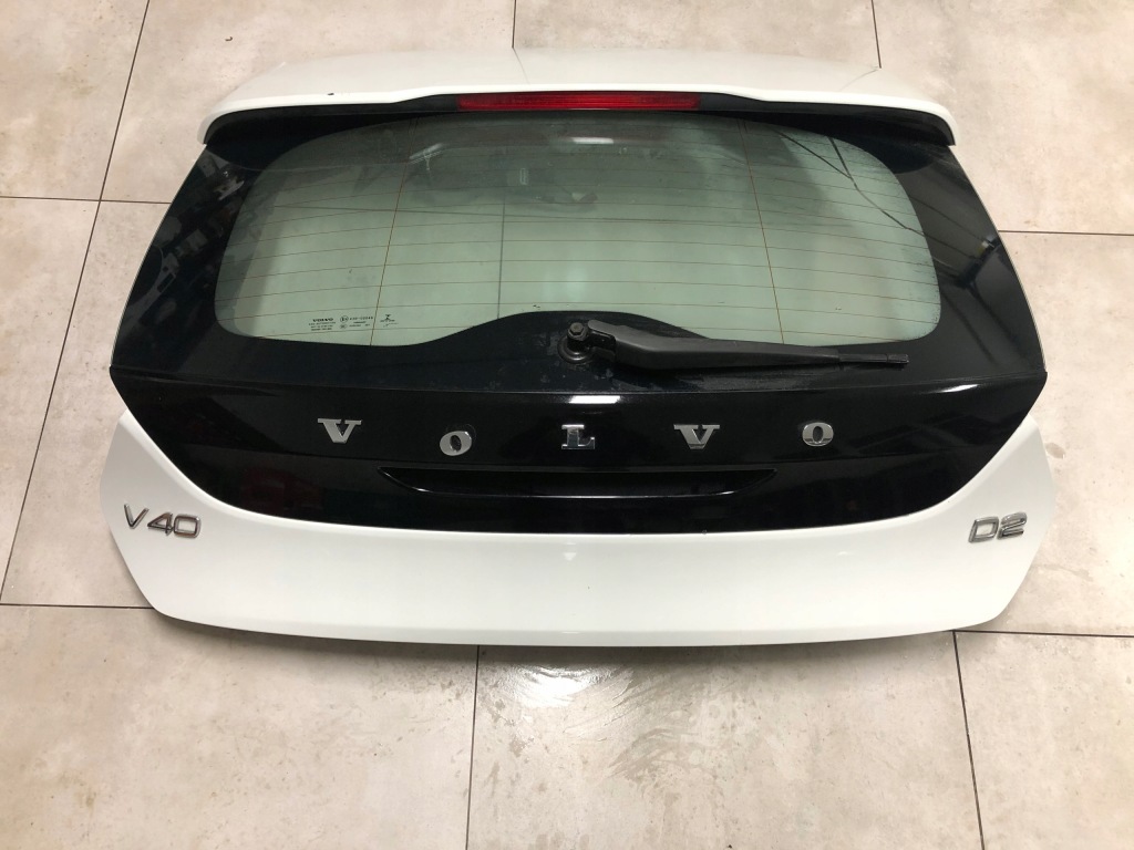 фото №1, Volvo v40 d2 крышка багажника багажника
