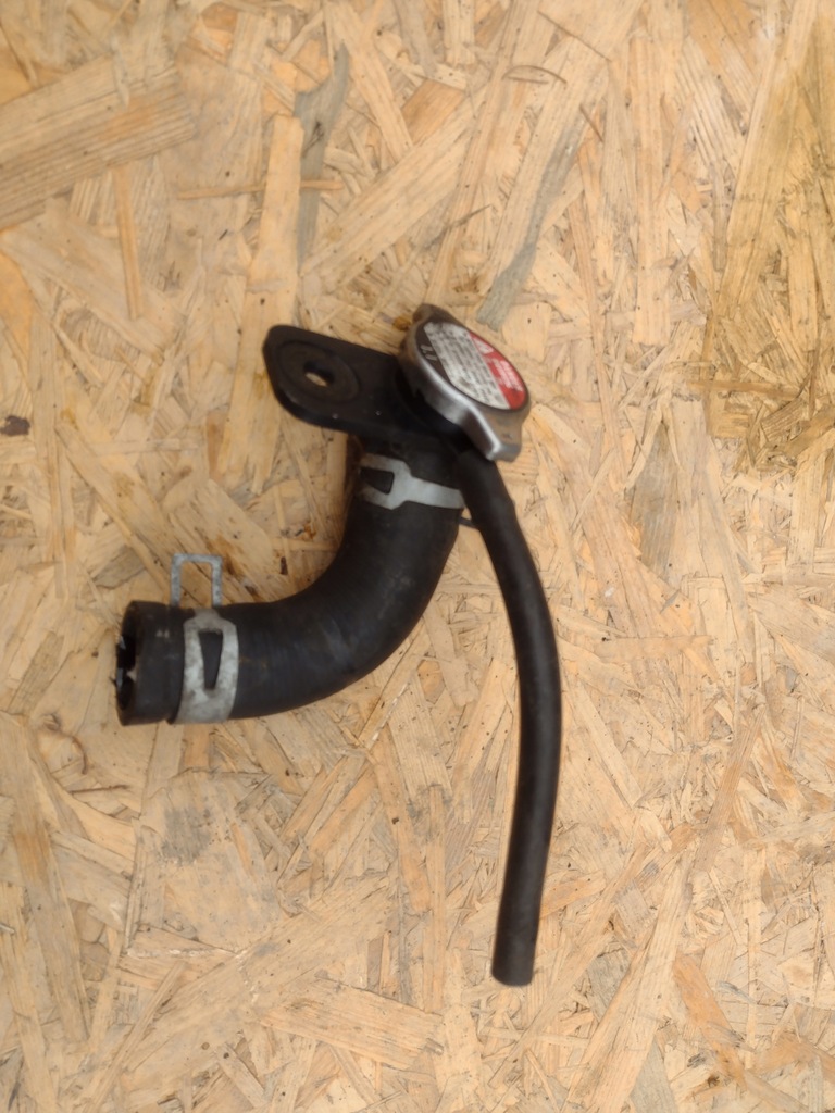 фото №4, Патрубок водяной трубка toyota yaris iii