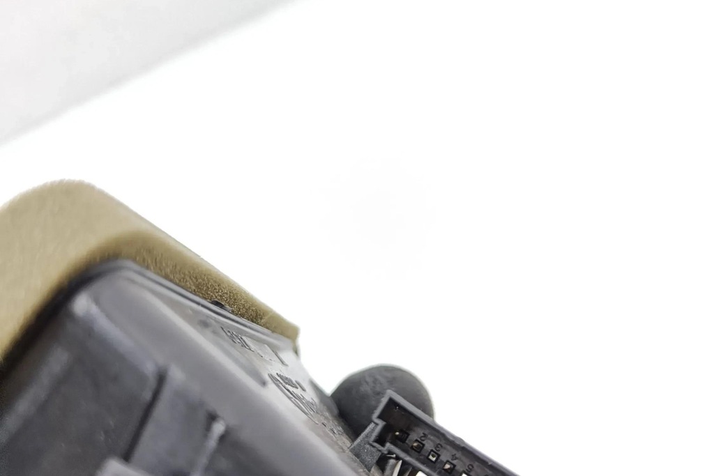 фото №10, Впуск повітря консолі bmw 7 e65, e66, e67 14121810 4.0l дизель 190kw