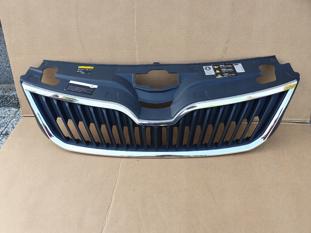 фото №1, Skoda rapid 5ja решётка радиатора решётка радиатора хром решётка