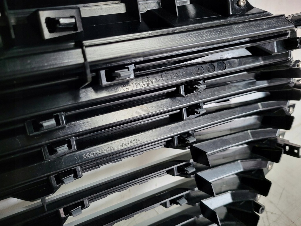 фото №9, Honda hr-v e-hev 22- решётка радиатора решётка радиатора радиатора