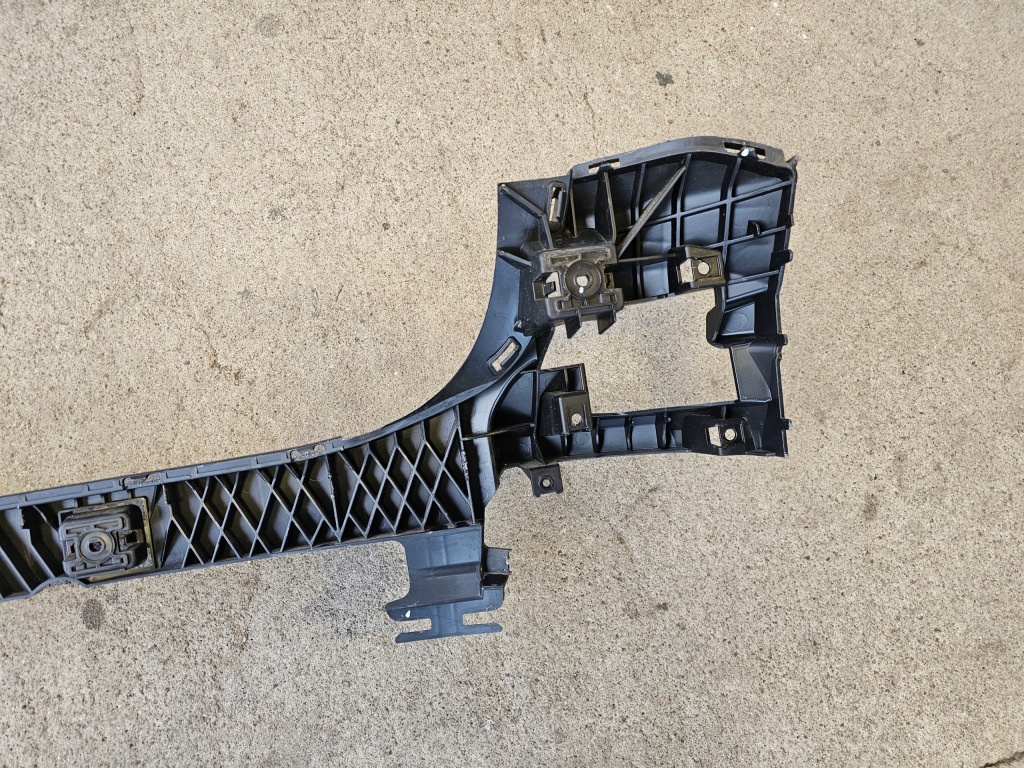 Audi q3 ii 83a напрямна підсилювач кронштейн бампера задній 83f807385 Київ