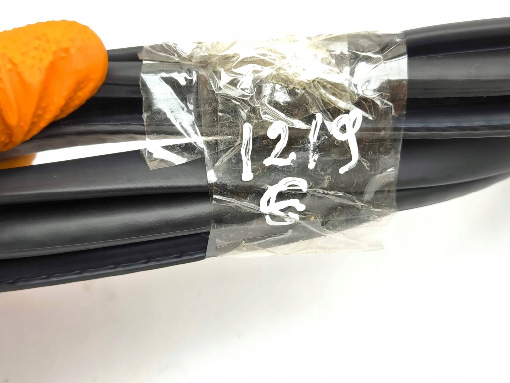 Peugeot 2008 ii 2021 прокладка дверь задних в Украине