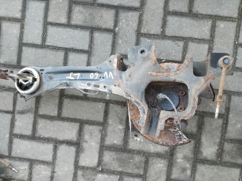 фото №3, Volvo v60 2010 - 2018 rok поворотный кулак ступица рычаг левый задняя