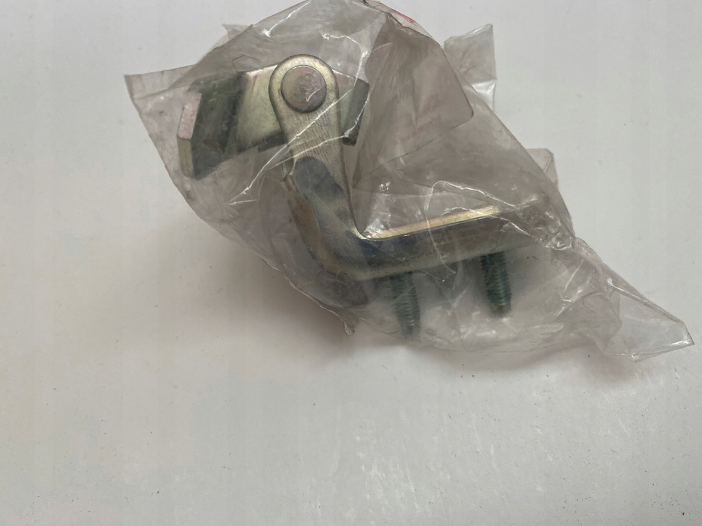 фото №4, Петля дверь задняя правый suzuki swift mk6