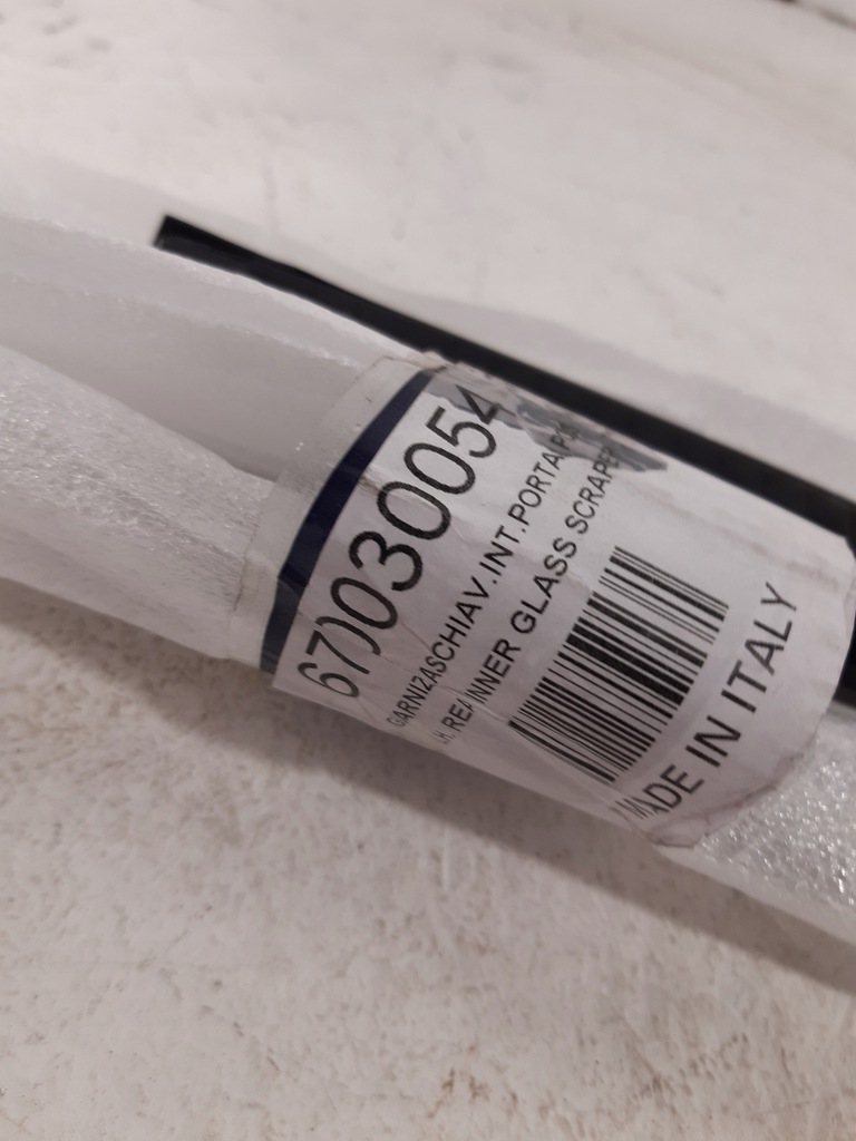 фото №5, Ліва прокладка двері maserati ghibli