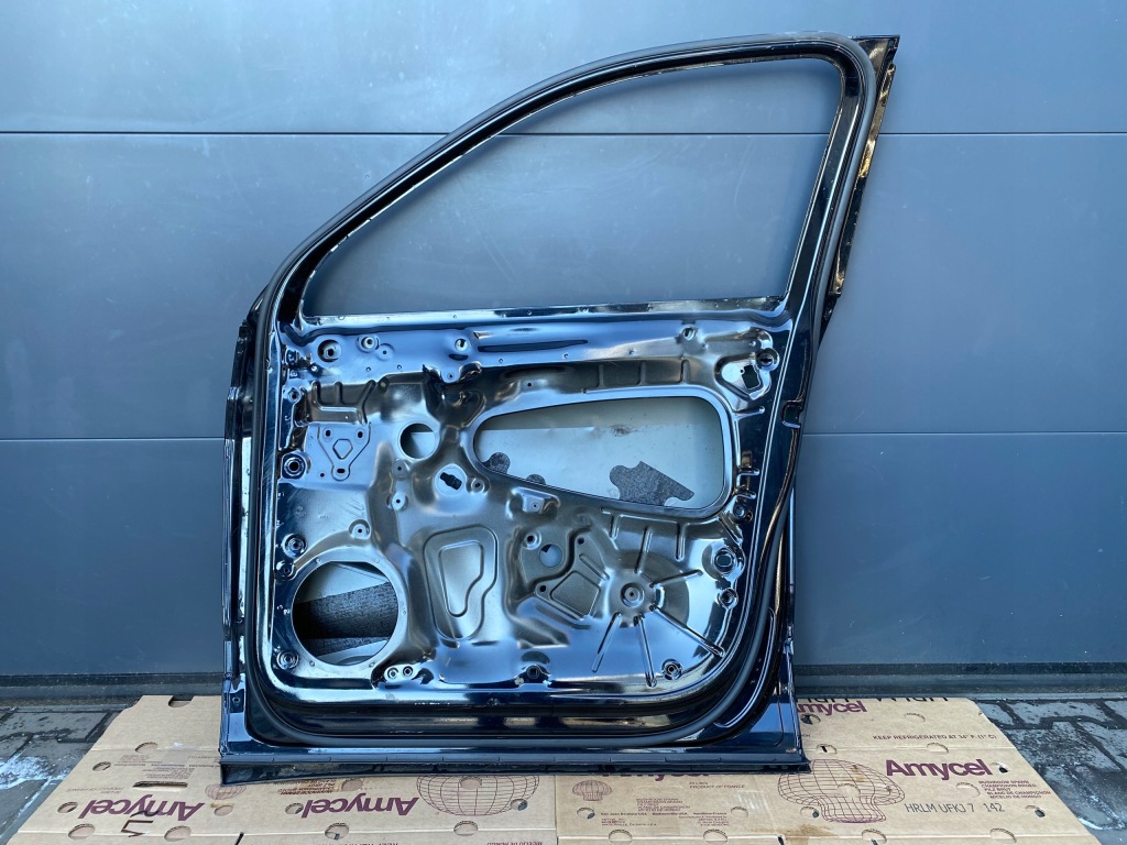 Vw tiguan ii дверь правое 15-23 5na831312 чёрные Цена