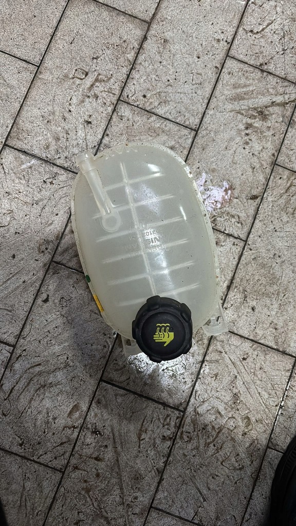 фото №8, Бачок розширювальний renault arkana captur ii clio v 217102572r