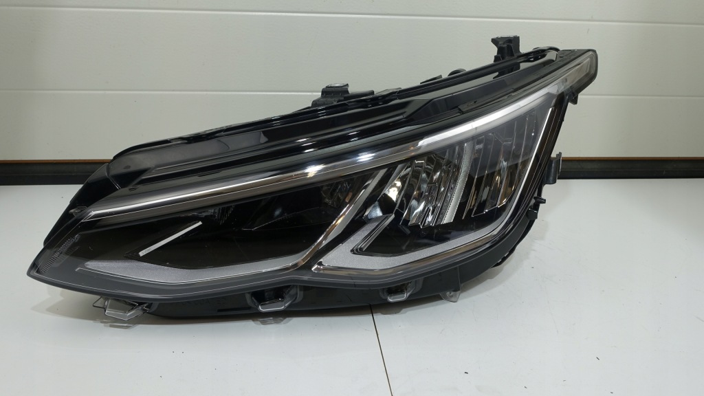 фото №1, Vw golf viii 8 лампа передняя левая led 5h1941005