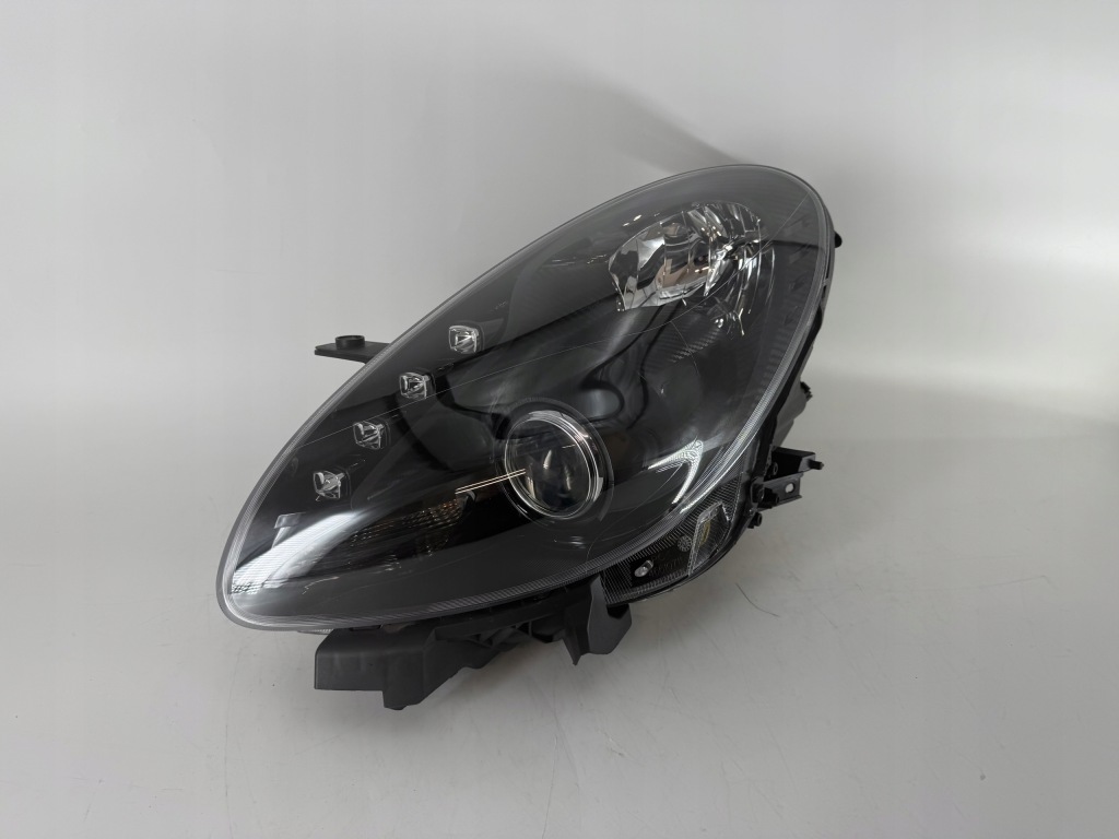 Купити Alfa romeo giulietta ксенон led карбон фара ліва