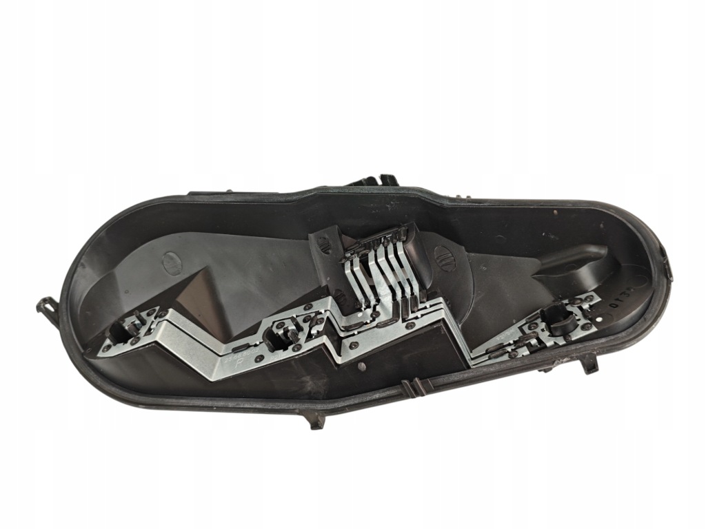 фото №1, Citroen c1 цоколь вкладыш лампы правый задняя