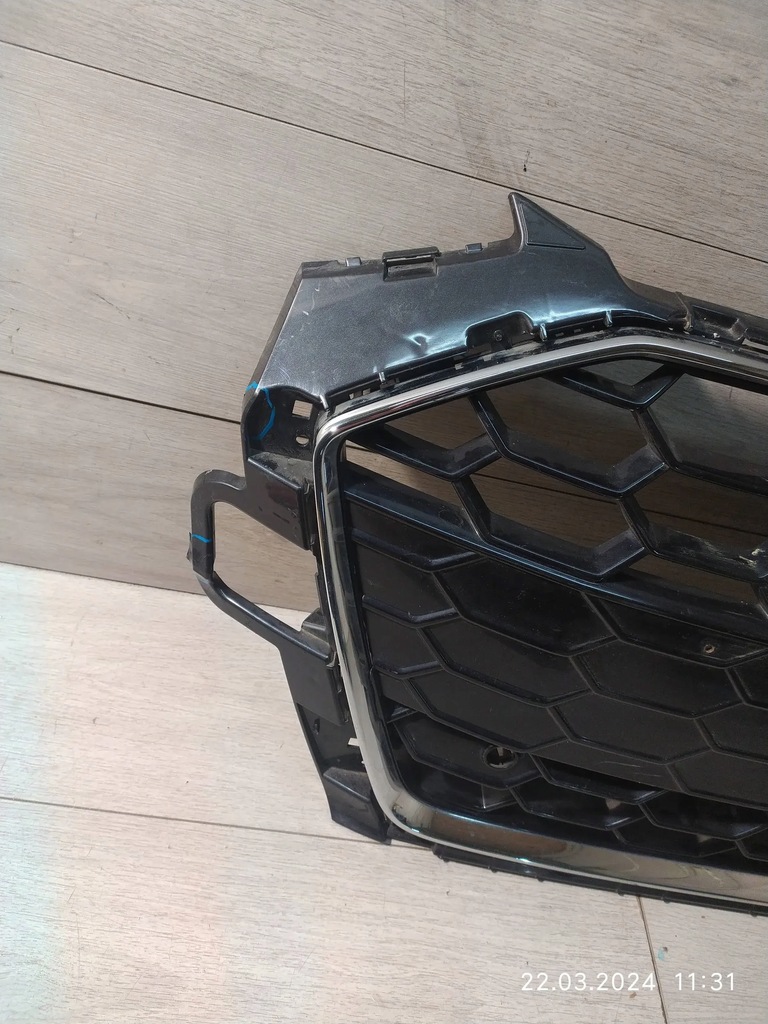 фото №16, 7591. audi a4 b9 s-line решітка радіатора 8w0853651dt