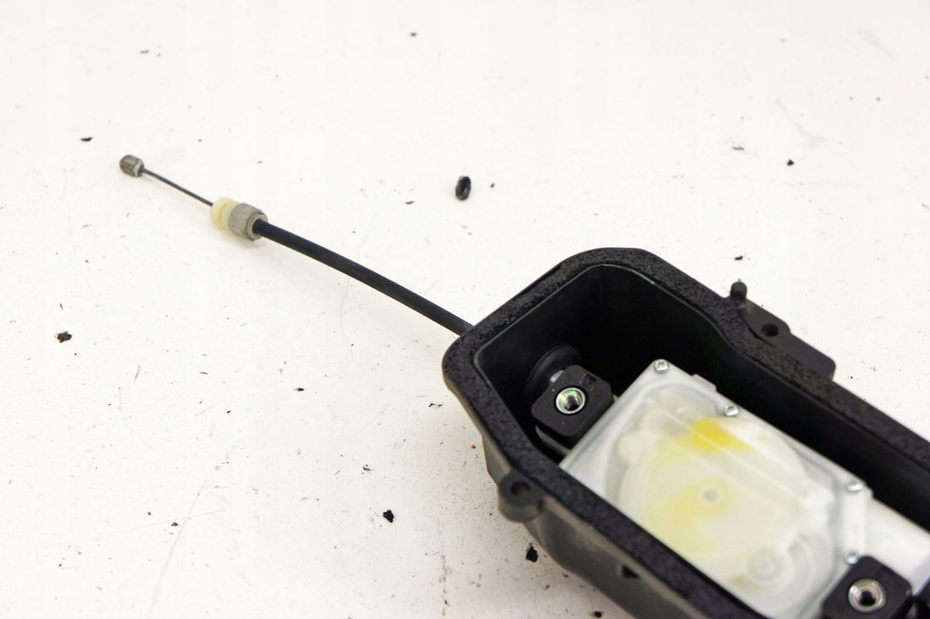 фото №4, Ia161 nissan leaf ze0 механизм разъём зарядки