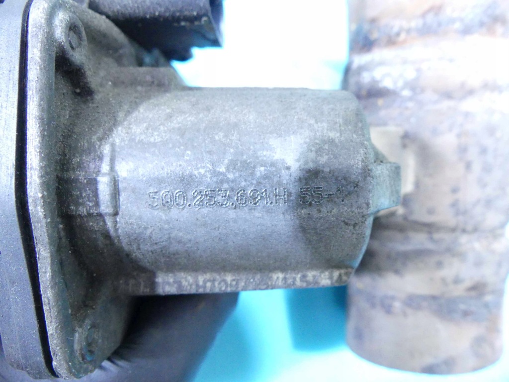 фото №8, Дроссельная заслонка vw passat b8 5q0253691h 2.0 tdi