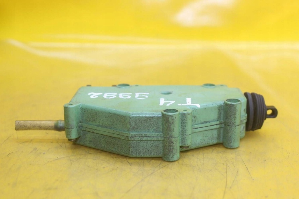 фото №7, Моторчик привод замка центрального vw transporter t4 multivan 701959781