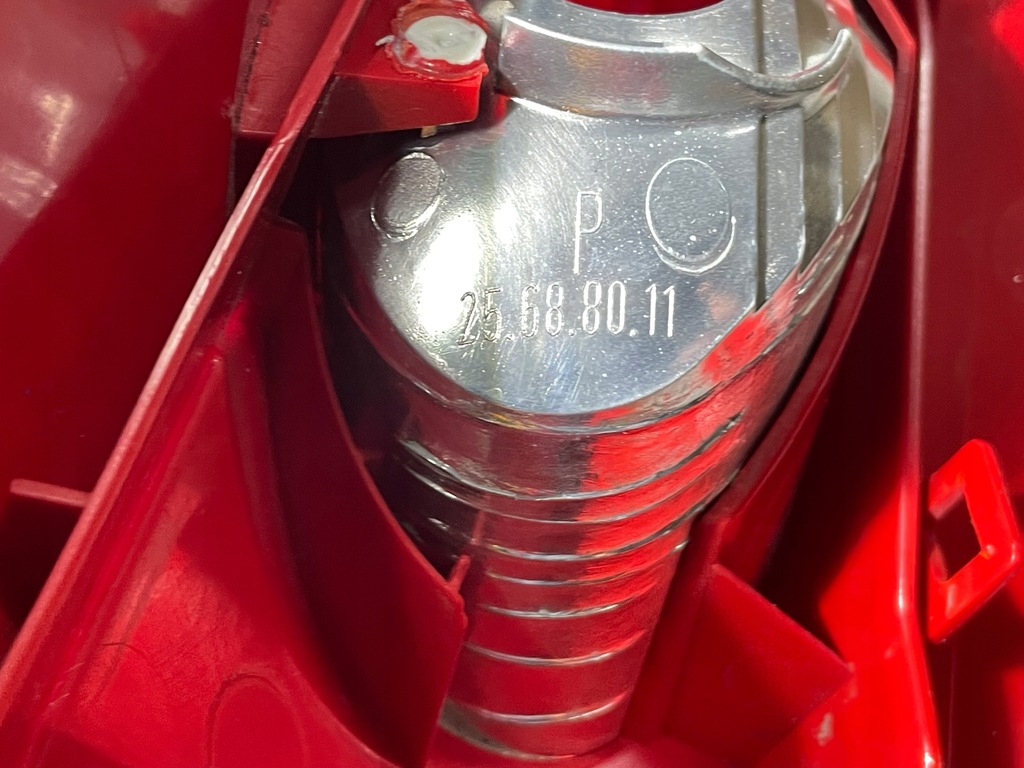 фото №11, Nowa оригинальная лампа задняя peugeot 107 правая задняя