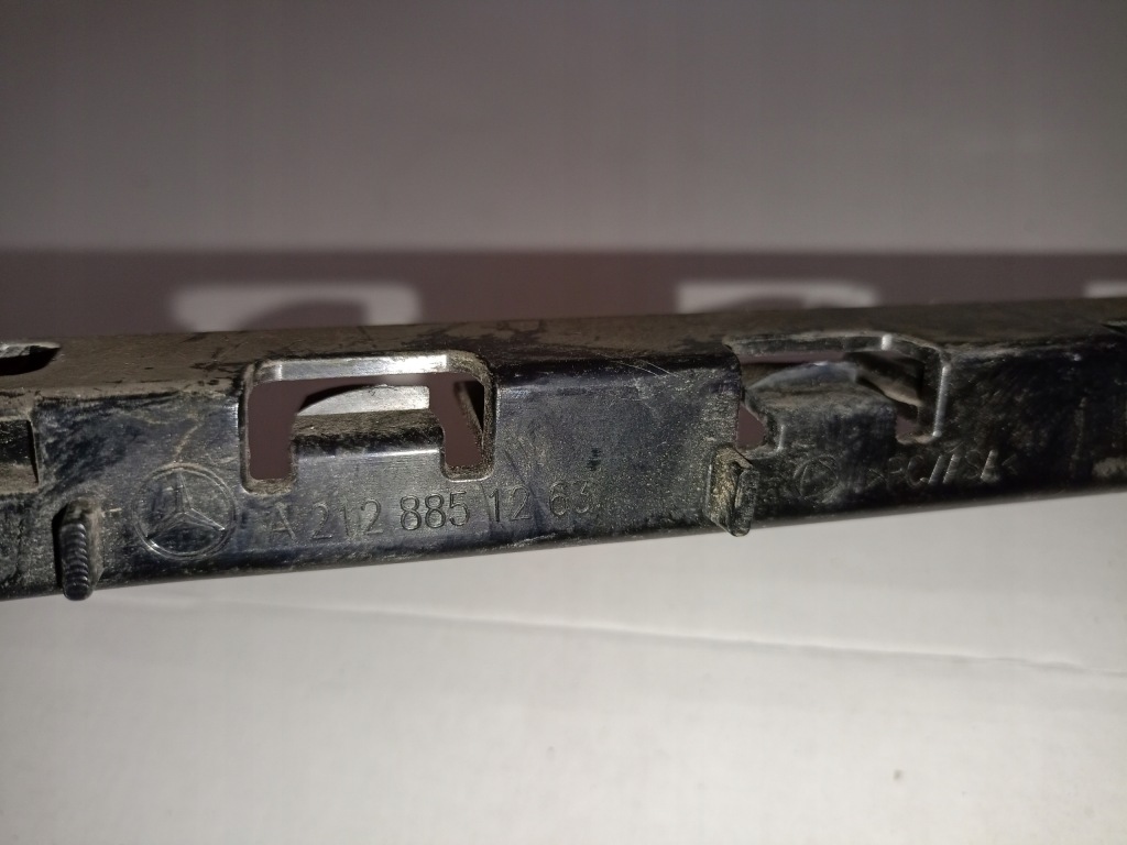 Напрямна бампера задній правий a2128851263 mercedes w212 Зі Шроту