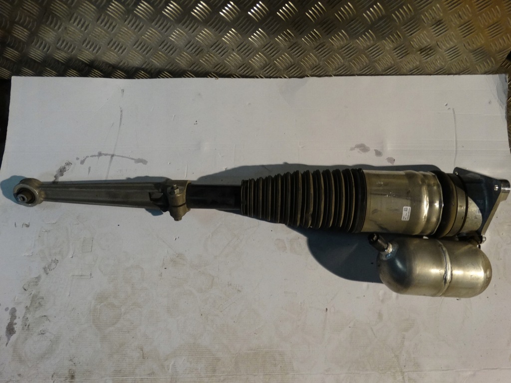 фото №1, Idealny амортизатор задня правий audi a8 d5 s8 1