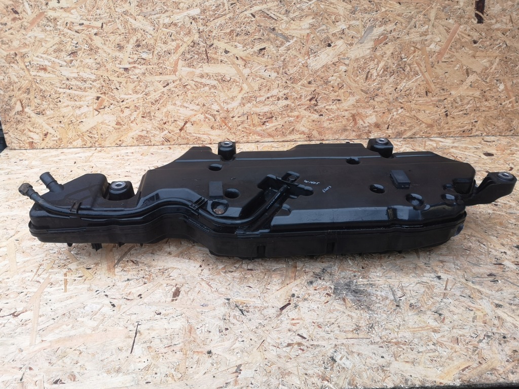 Купити Mercedes v-klasa w447 бак adblue насос a0994712500 a2474709002