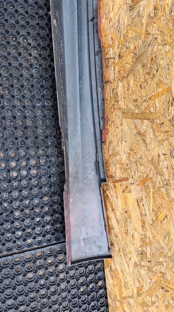 фото №6, Bmw 1 m-pakiet e82 молдинг накладка поріг ліва a73