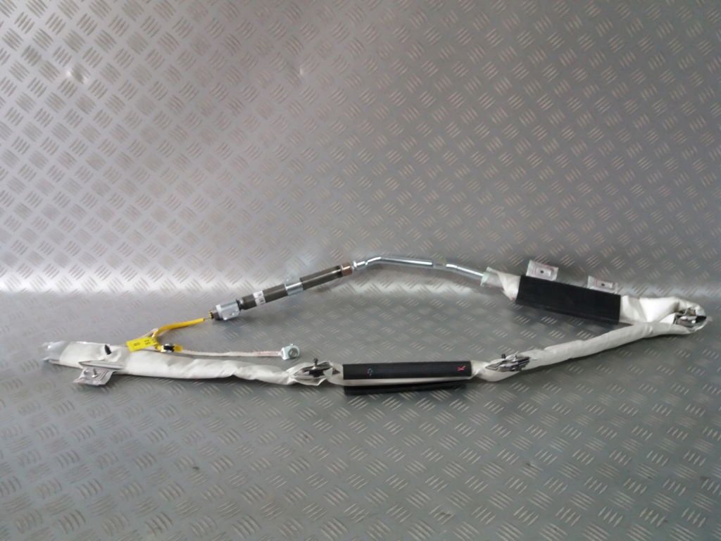 фото №1, Шторка безопасности правая opel antara lift 95475994