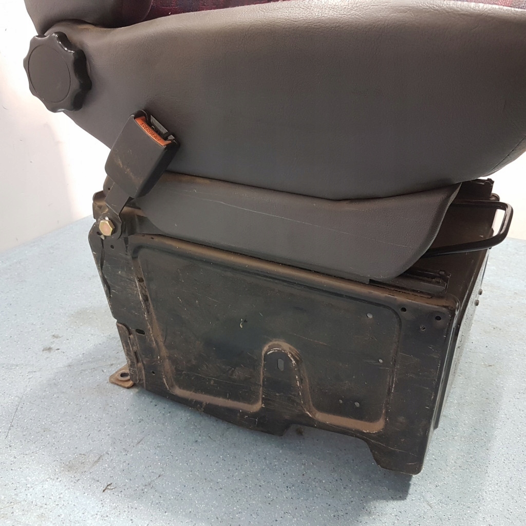 фото №7, Mercedes benz vito w638 сиденье водителя