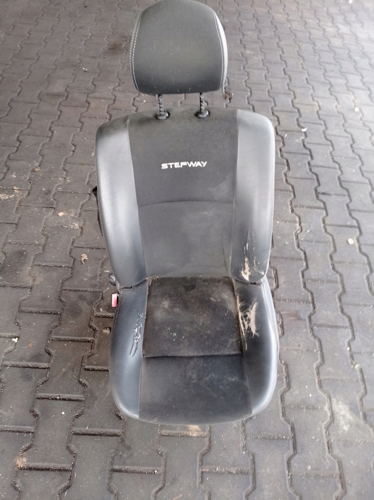 фото №2, Dacia sandero комплект сидений