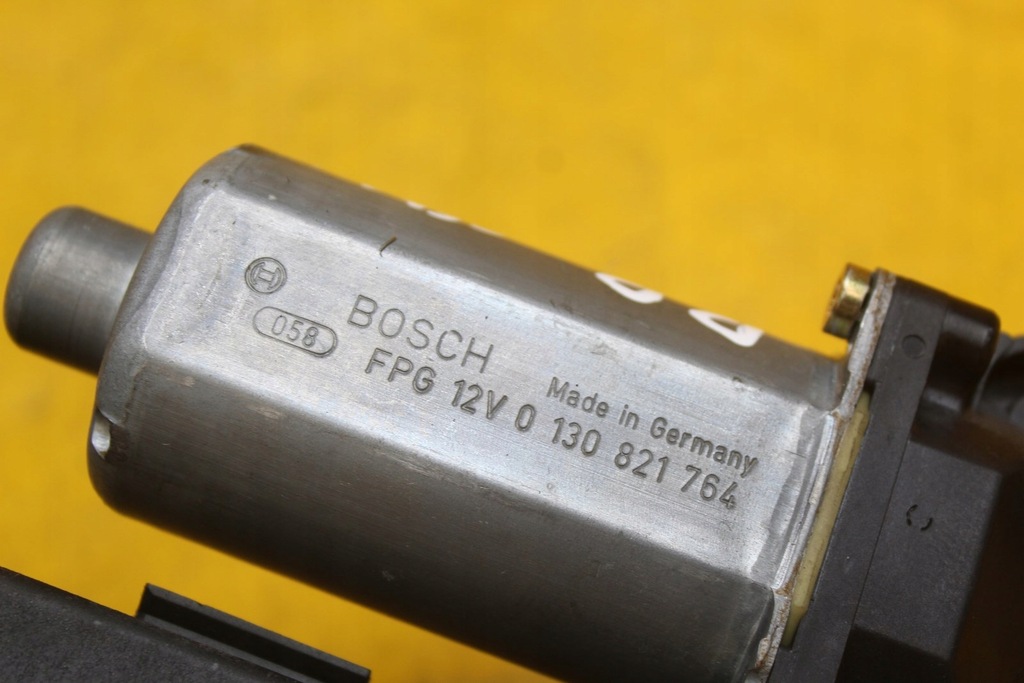 фото №8, Моторчик стекло правый перед audi a4 b6 8e1959802b 0130821764 105841-101