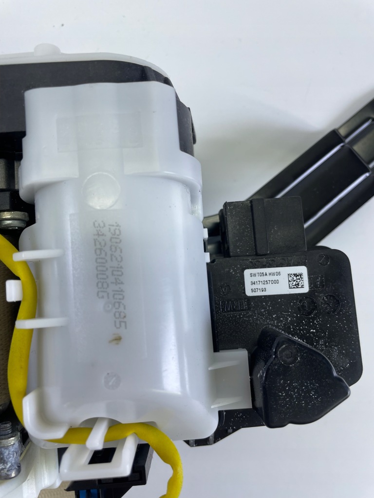 Ремень безопасности натяжитель правая  перед bmw x4 g02 x3 g01 7469960 америка Цена