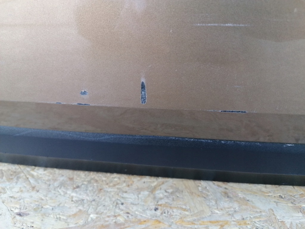 Бампер задній задній renault megane 4 iv hb 2016- Зі Шроту