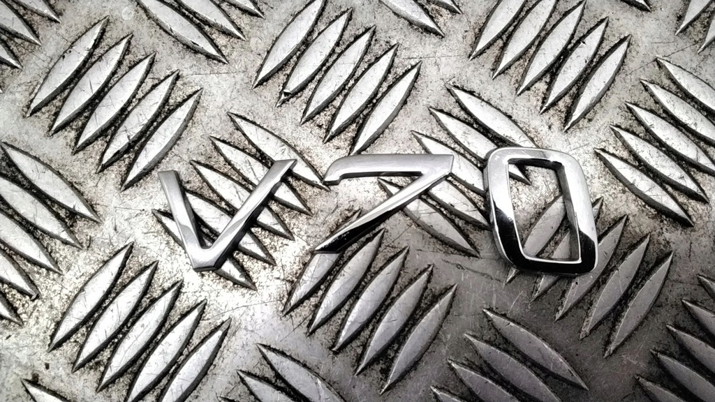 фото №1, Volvo v70 2016 емблема / значок задній / літери modelu