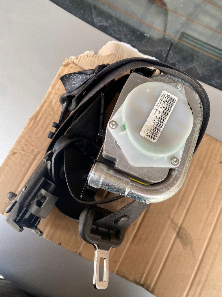 фото №1, Insignia a натягувач поперечина правий перед 12848367