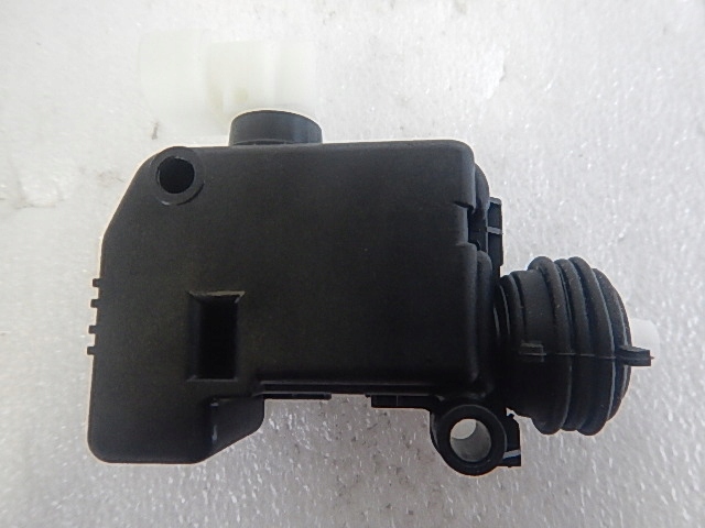 Купить Tesla model s привод моторчик открывания капот