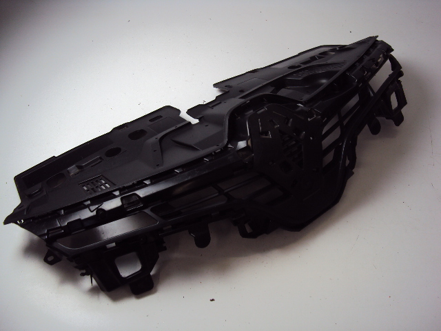 фото №1, Решётка радиатора решётка радиатора renault clio iv lift 2016-2020