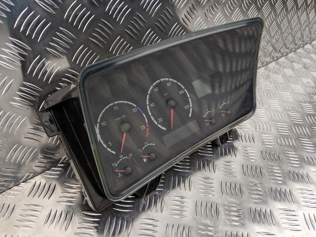 фото №2, Приборы счетчик приборная панель scania r