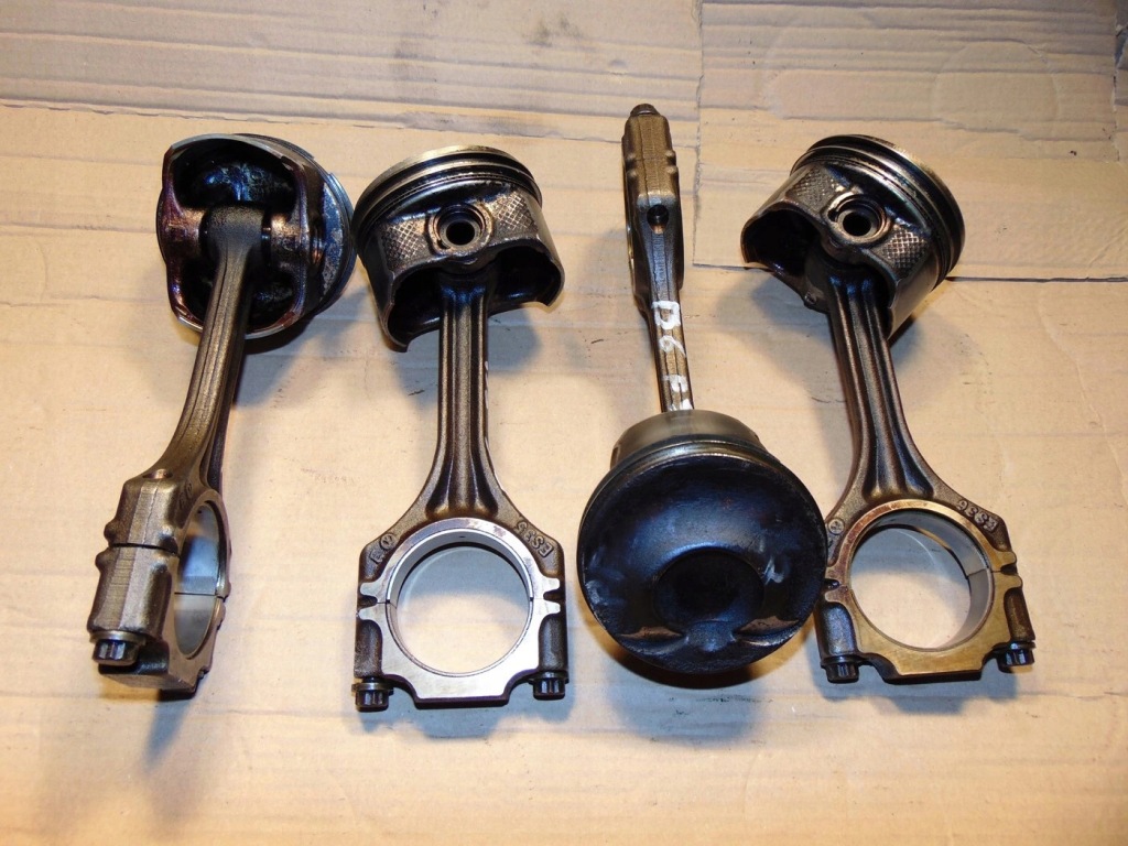 фото №1, Поршень шатун vw passat b6 1.6 fsi