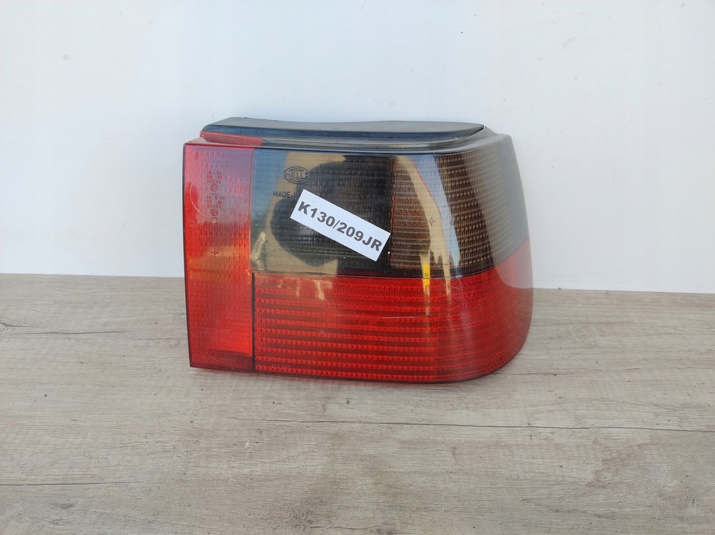 фото №1, Seat ibiza 2 ii 96-99r права лампа задня комплектна