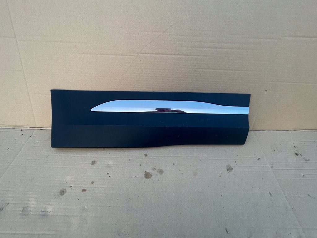 фото №1, Mercedes gla w247 права молдинг двері задня задня