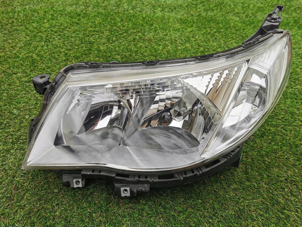 фото №1, Subaru forester iii лампа левая перед ксенон 08-13r