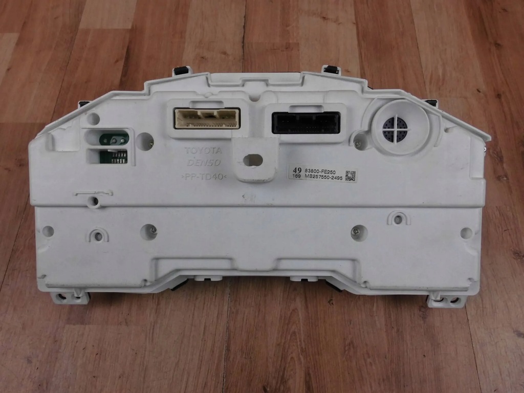 фото №6, Toyota corolla e21 2020 1.8 hybrid счетчик 83800fe250 83800-fe250